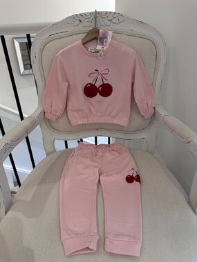 🍒 24 Mth Pink Cherry Embroidered Cozy Baby Sweatsuit With Puff Sleeves NWT